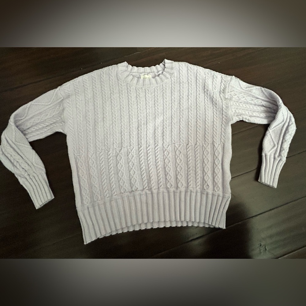 Cyrus Women’s Light Purple Crewneck Sweater Large